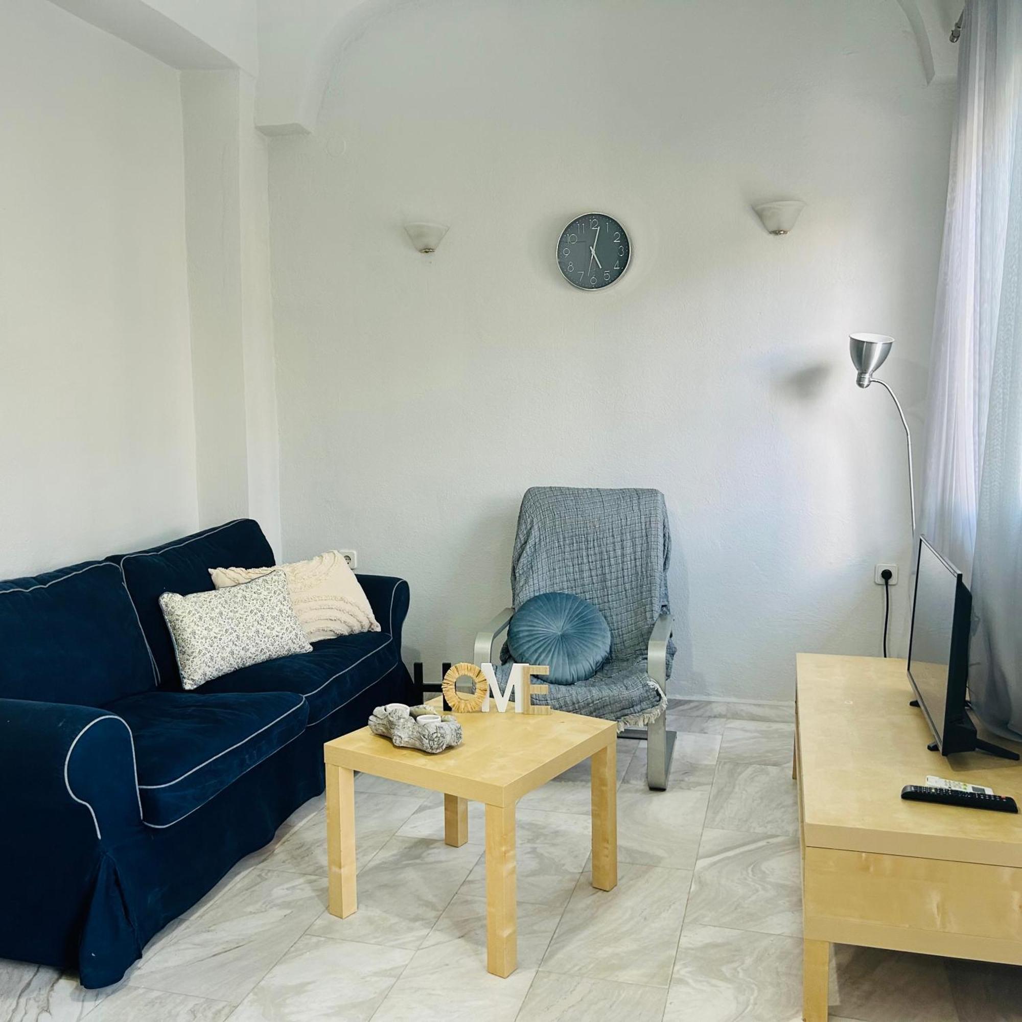 Next To The Beach Apartments โอฟรีนีออน ภายนอก รูปภาพ